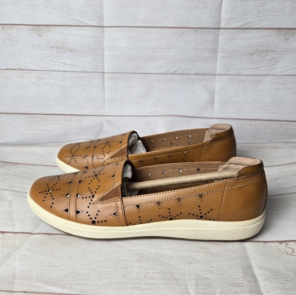Cobb Hill Bailee Slip-on Women Shoes 9.5